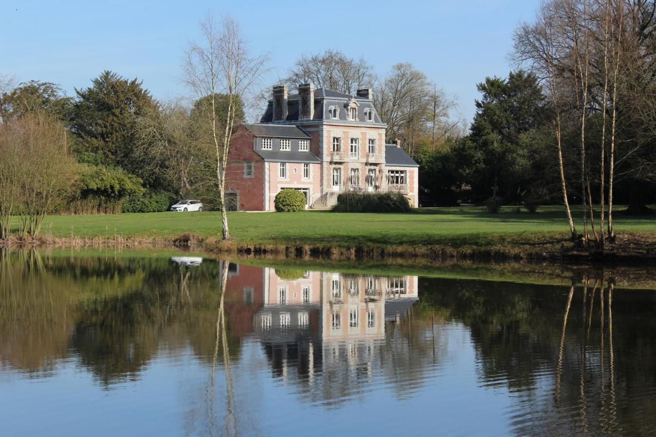 Château de la Chasse Beauvais Romagne  Extérieur photo